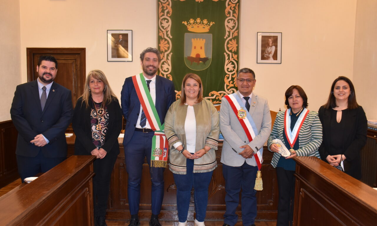 La alcaldesa celebra la recuperación de las Mondas con la participación de las ciudades hermanadas de Talavera de la Reyna y Faenza